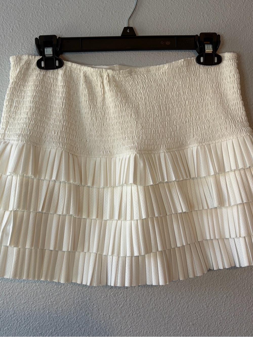 TIERED SKORT RED